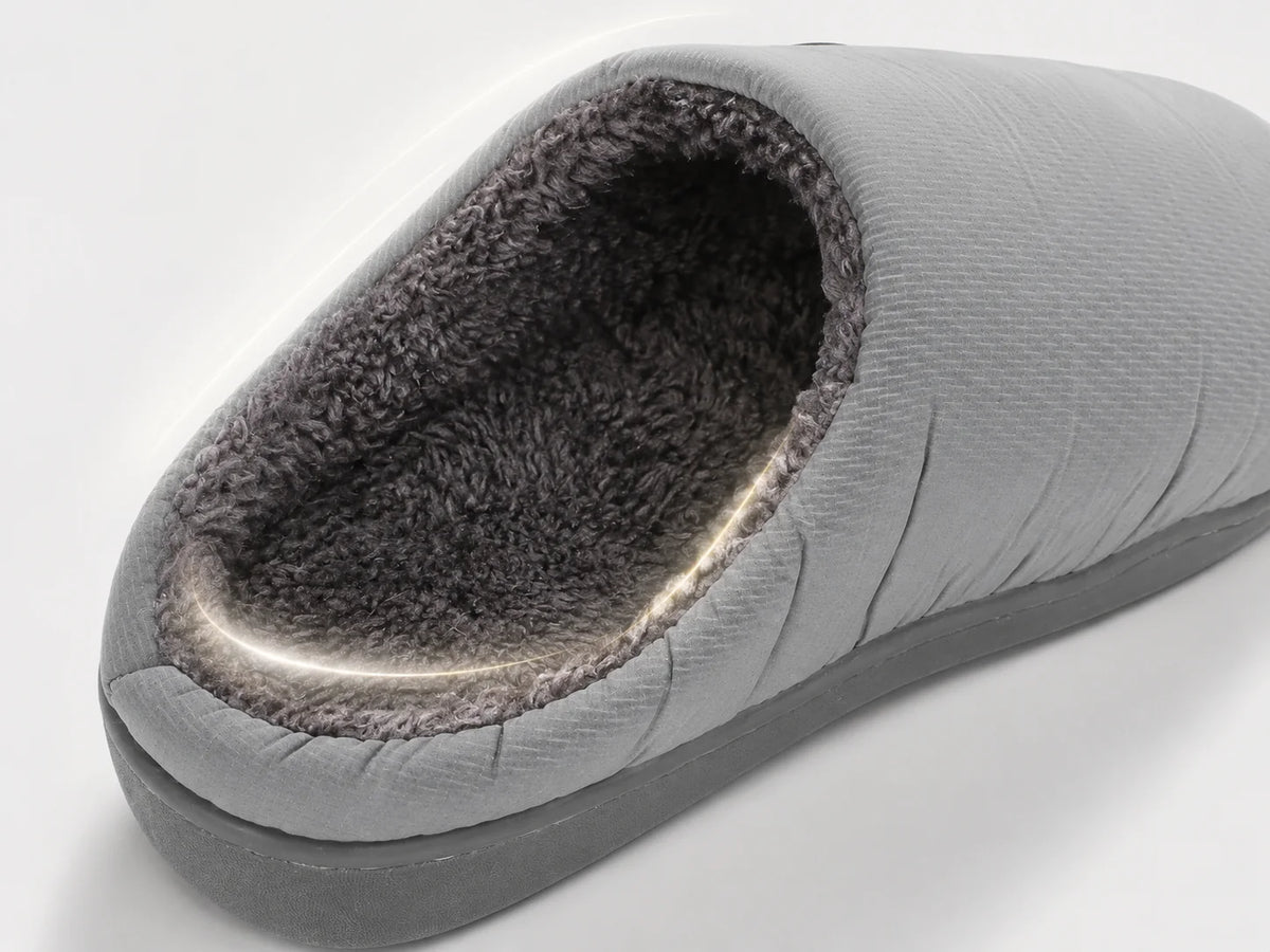 Chaussons chauffants faciles à enfiler avec doublure douce en peluche pour un confort chaleureux à la maison