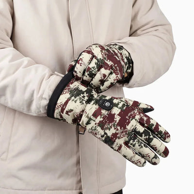 Savior Heat HUGP02FC Rock Camo Hunting Gloves 2.0 worn by model